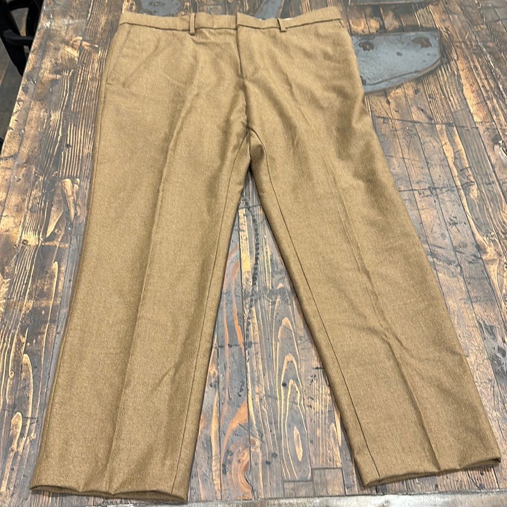 Banana Republic TAPERED PERFECT FLANNEL DRESS PANT